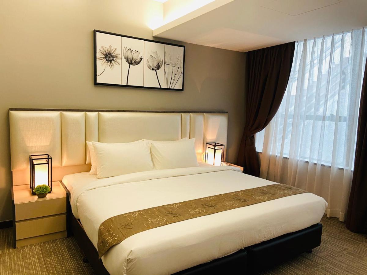 Glex Hotel Signature Johor Bahru Exterior foto