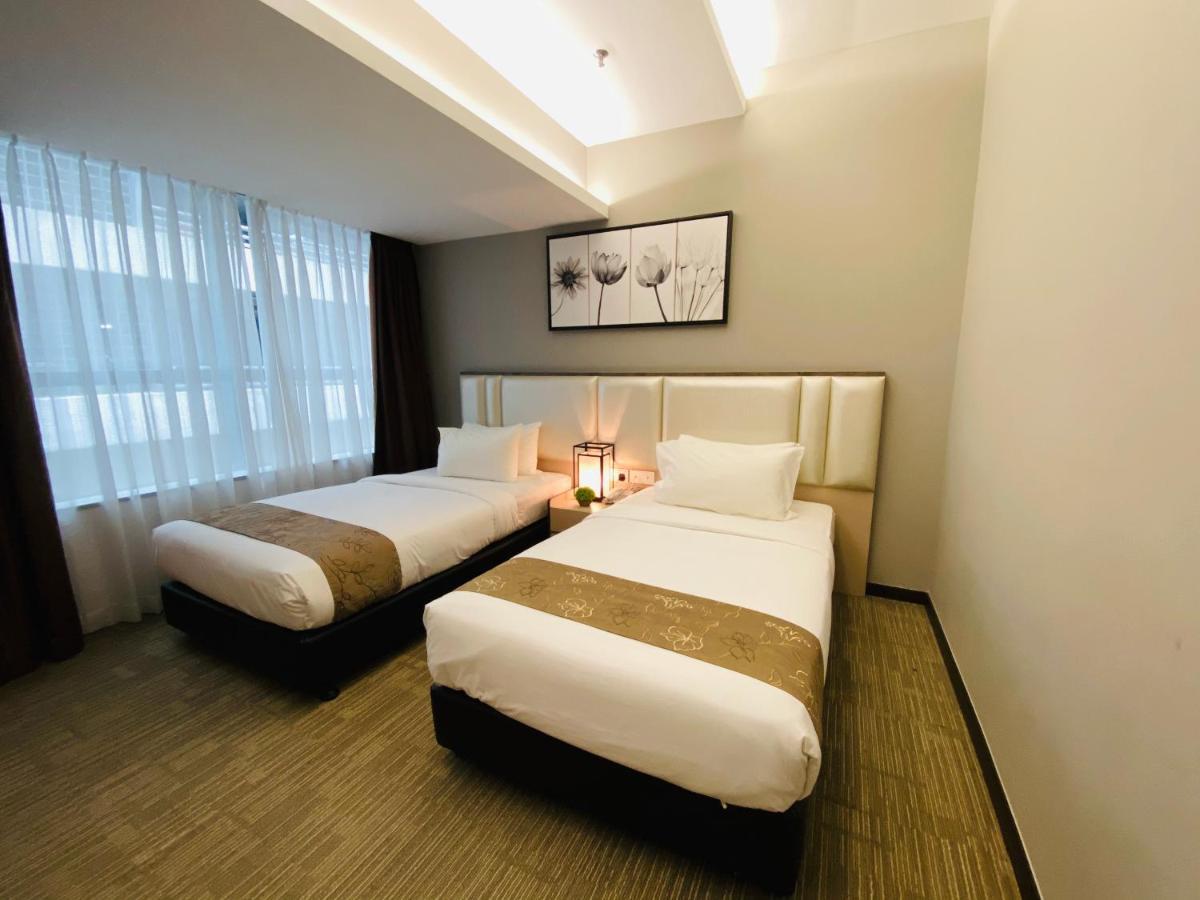 Glex Hotel Signature Johor Bahru Exterior foto
