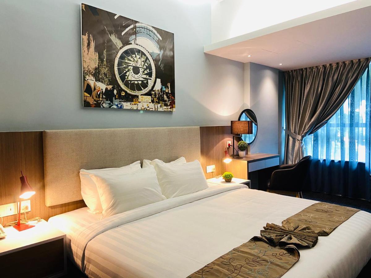 Glex Hotel Signature Johor Bahru Exterior foto