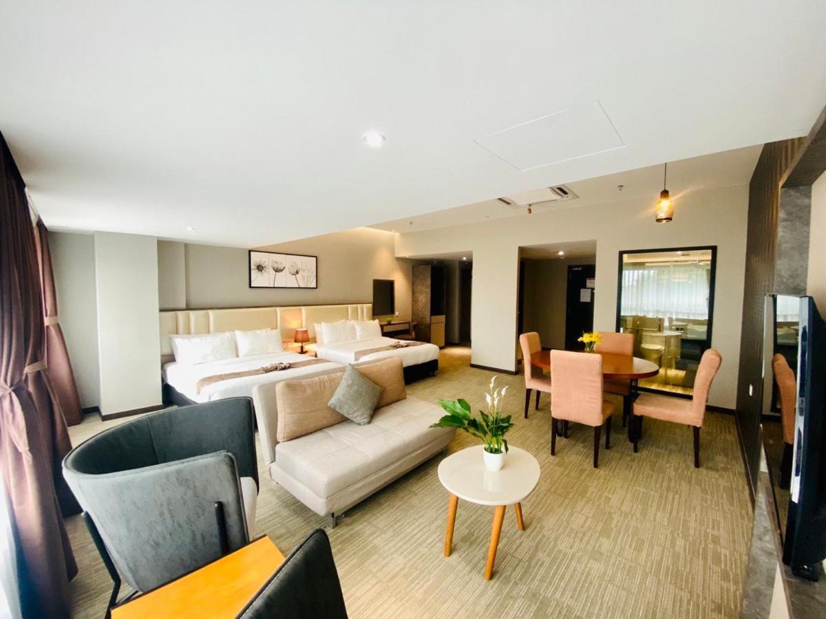 Glex Hotel Signature Johor Bahru Exterior foto